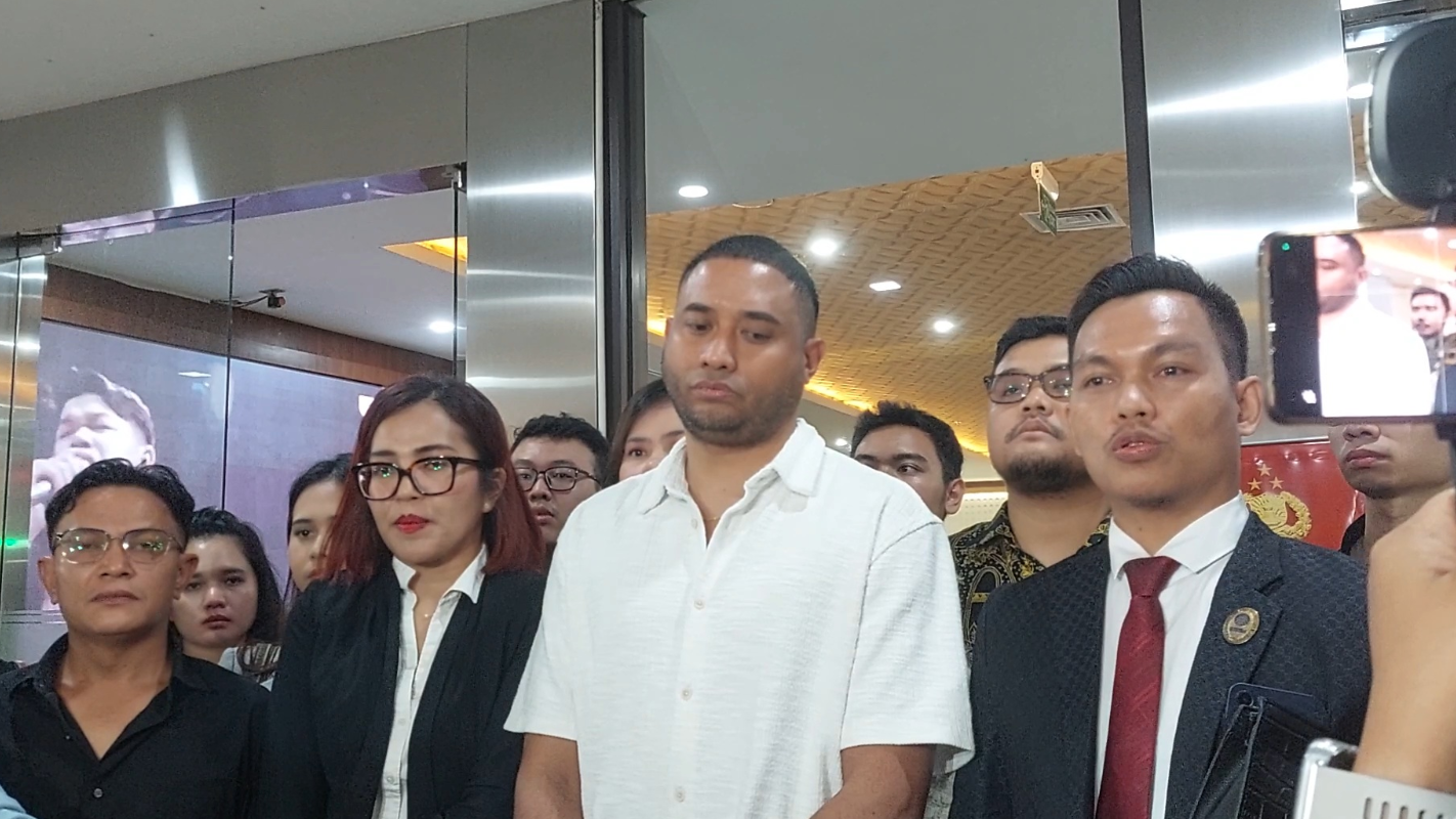 Rayen Pono Resmi Laporkan Ahmad Dhani ke Bareskrim Polri Atas Tuduhan Diskriminasi Etnis